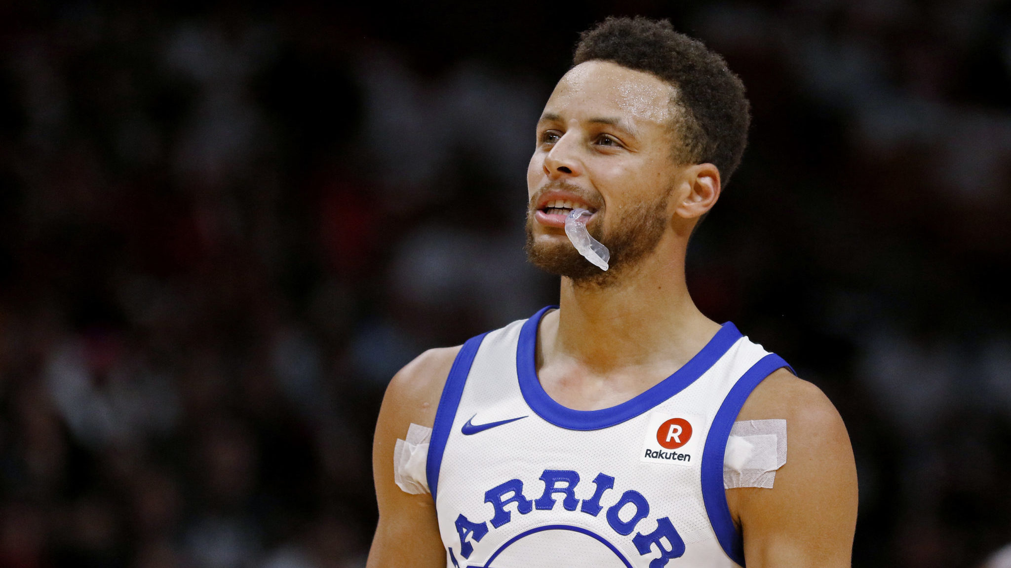 Does Steph Curry Have Bandages On His Chest - HD Wallpaper 