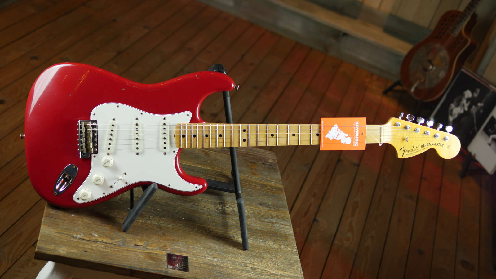 Fender Custom Shop 1969 Journeyman Relic Stratocaster - Electric Guitar - HD Wallpaper 
