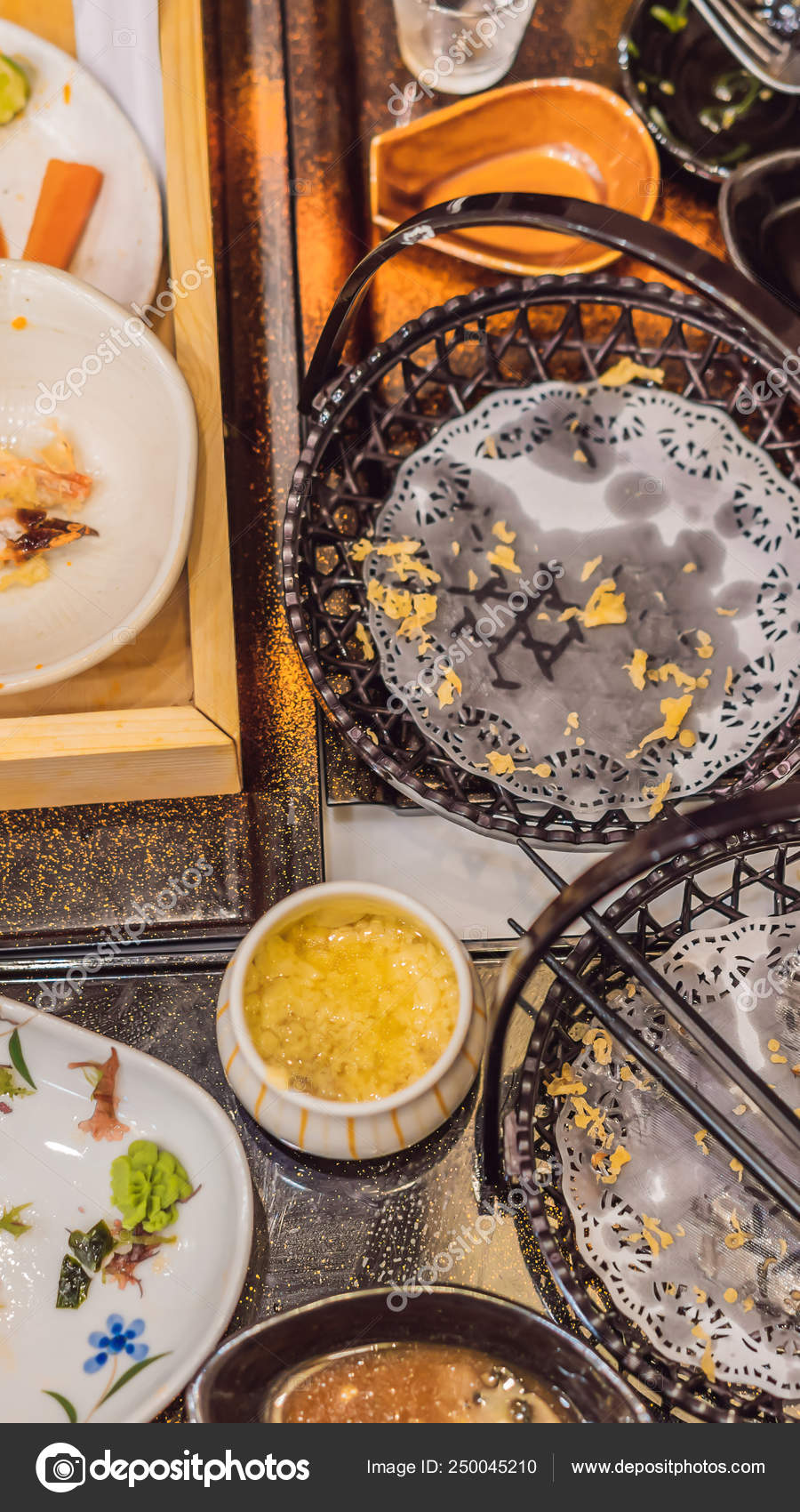 Messy Table Instagram - HD Wallpaper 