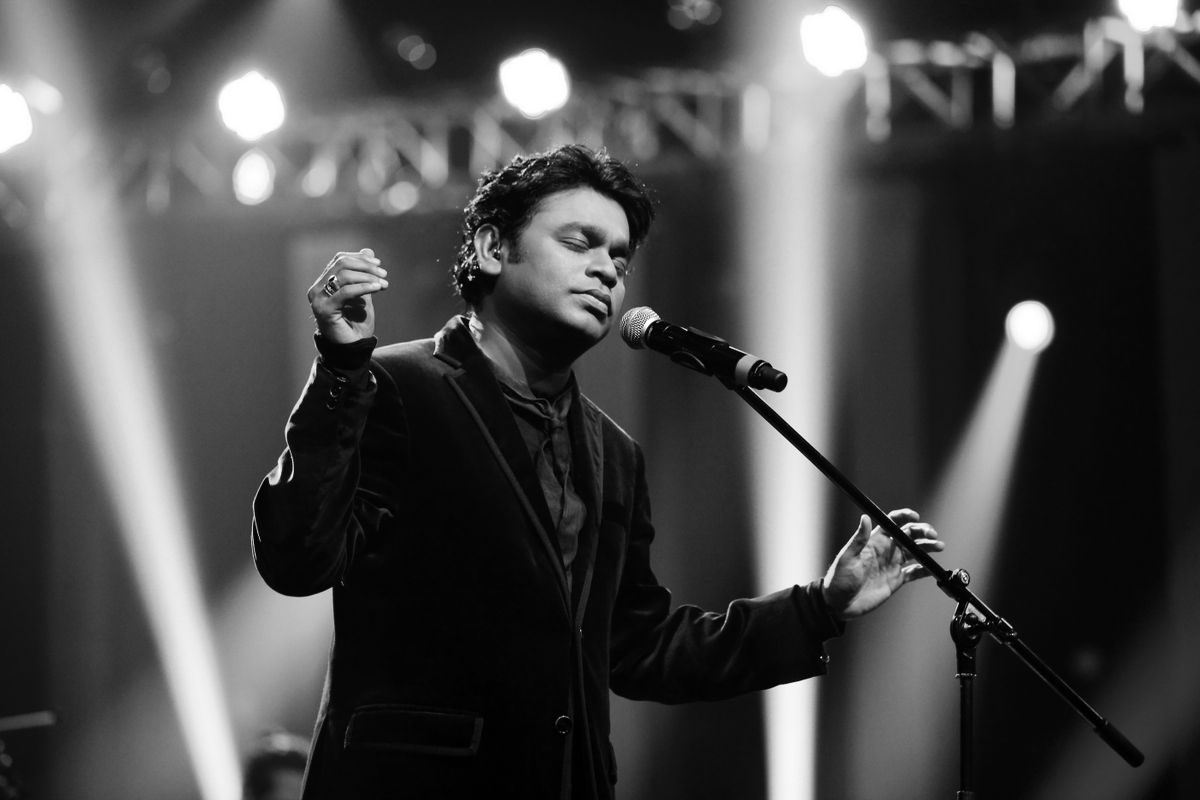 Ar Rahman Singing Hd - HD Wallpaper 