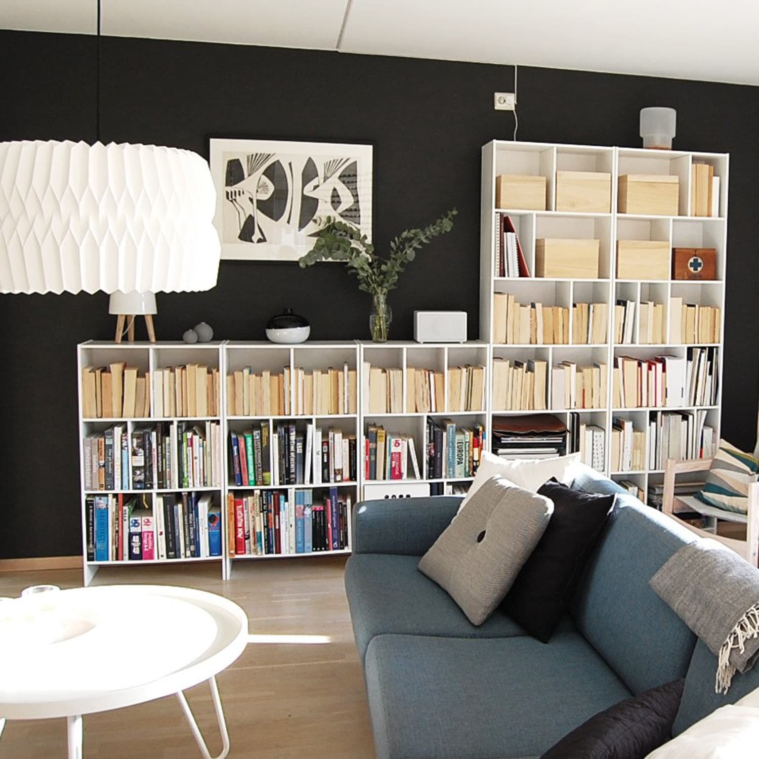 Bookcase - HD Wallpaper 