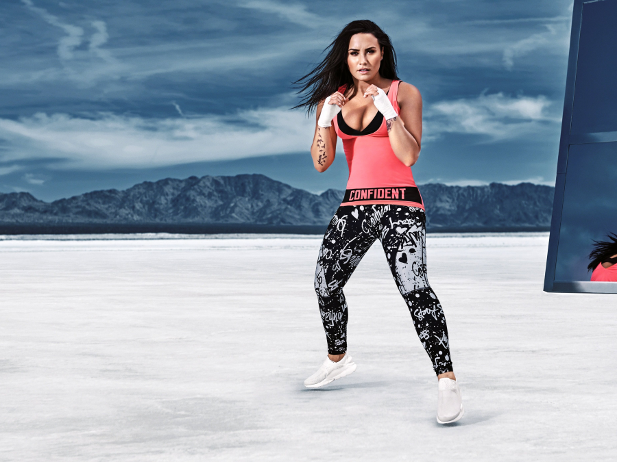Wallpaper Demi Lovato, Singer, Songwriter, Actress, - Demi Lovato Fabletics Line - HD Wallpaper 