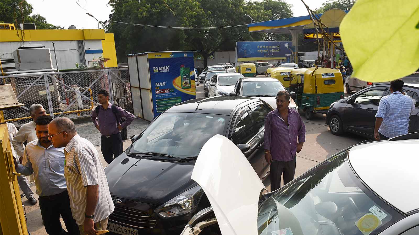 Hot Hatch - HD Wallpaper 