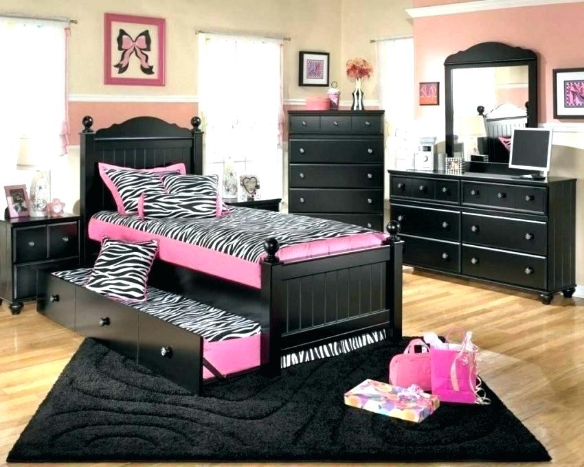 Decor For Bedroom Mutiny Hotel Room Ac Scarface Wallpaper - Kids Black Bedroom Set - HD Wallpaper 
