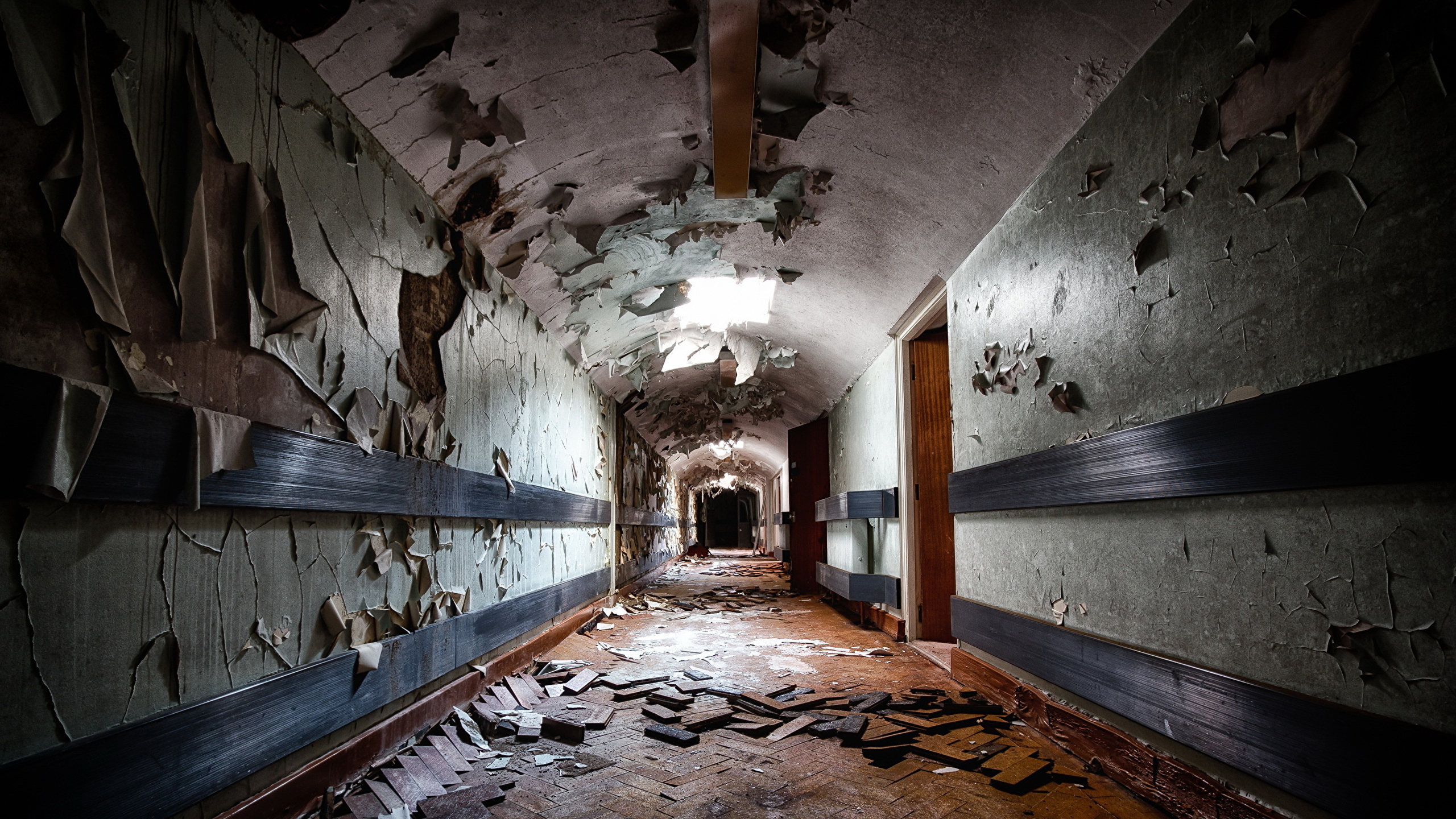 Old Hallway - HD Wallpaper 