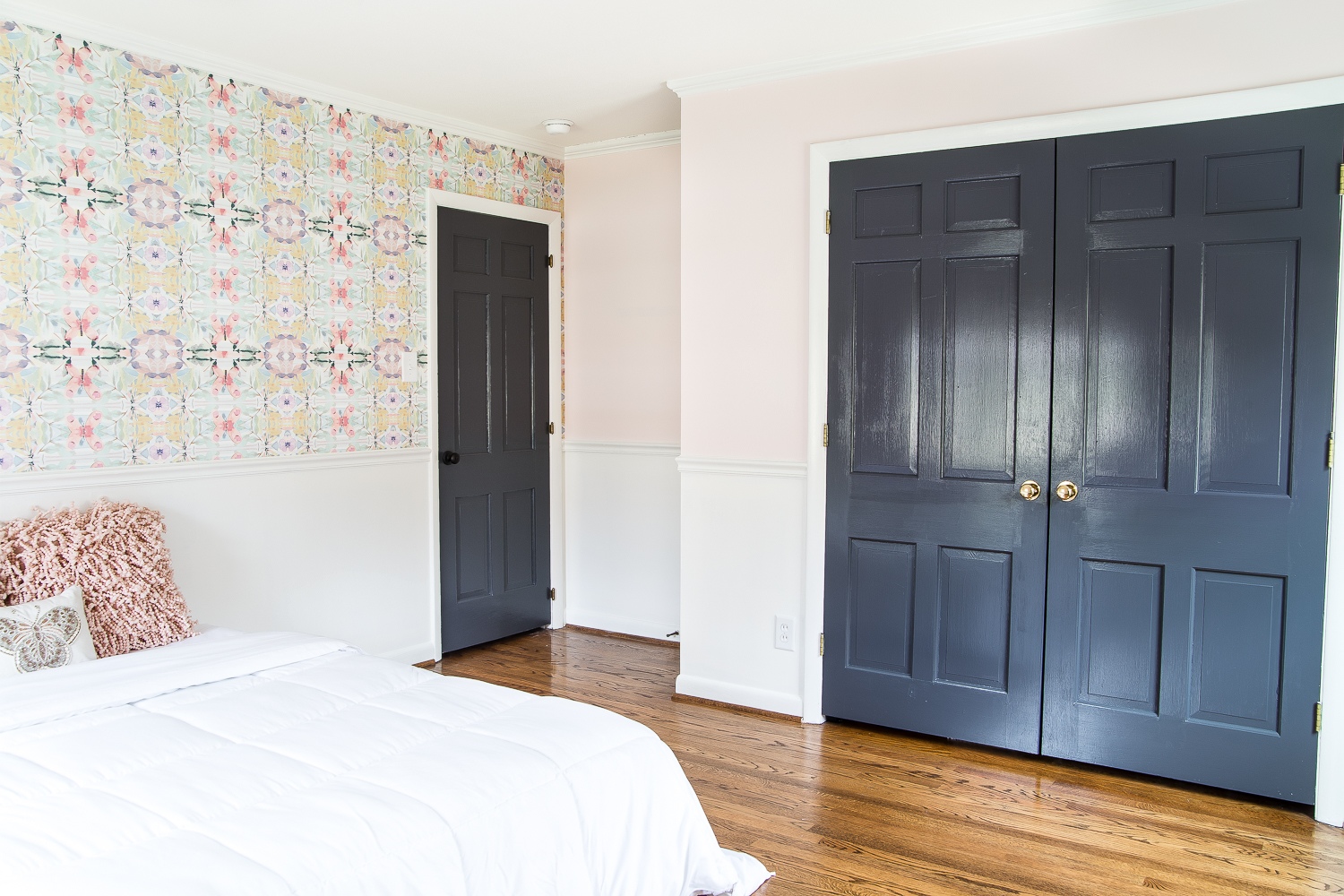 A Sweet Pastel Little Girl Bedroom Makeover With Behr - HD Wallpaper 