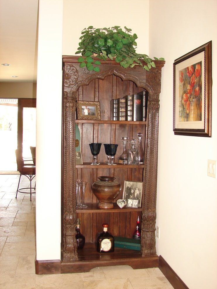 San Diego Rustic Home Interiors With Stagers Living - China Cabinet - HD Wallpaper 