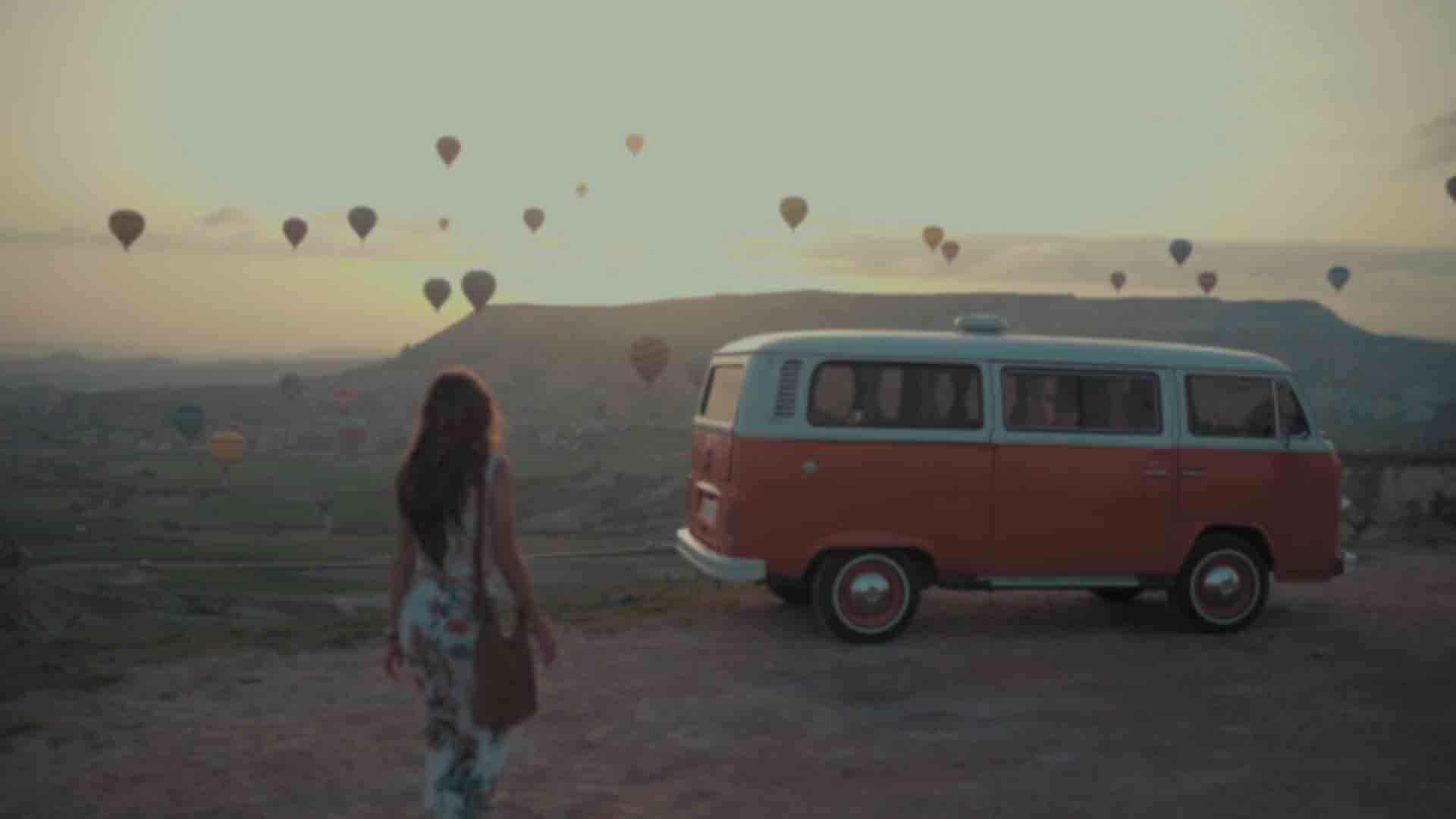 Compact Van - HD Wallpaper 