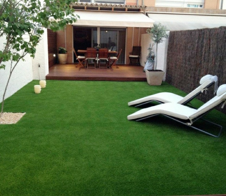 Artificial Grass For Garden - HD Wallpaper 