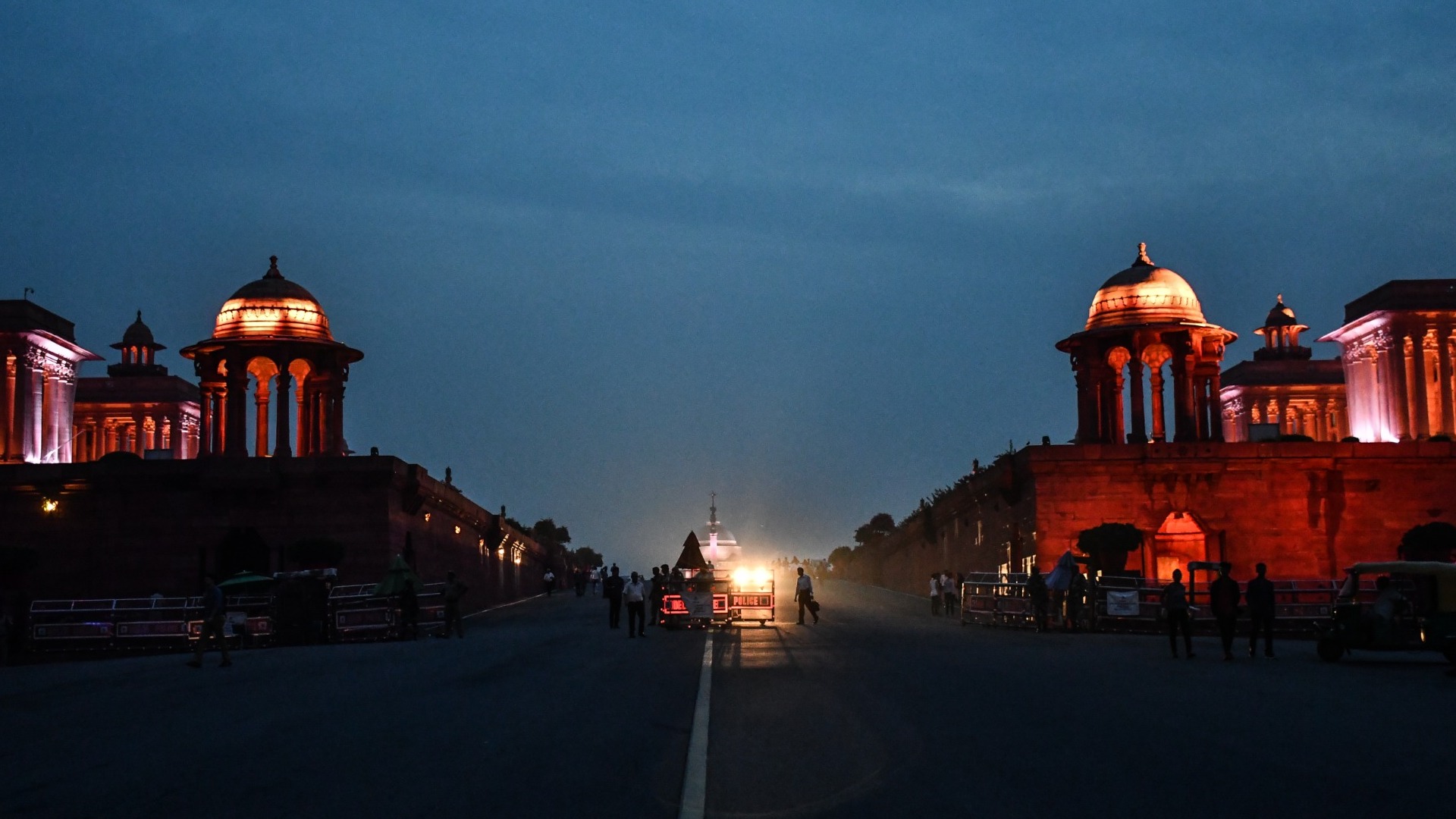 Rashtrapati Bhavan Night Walk - HD Wallpaper 