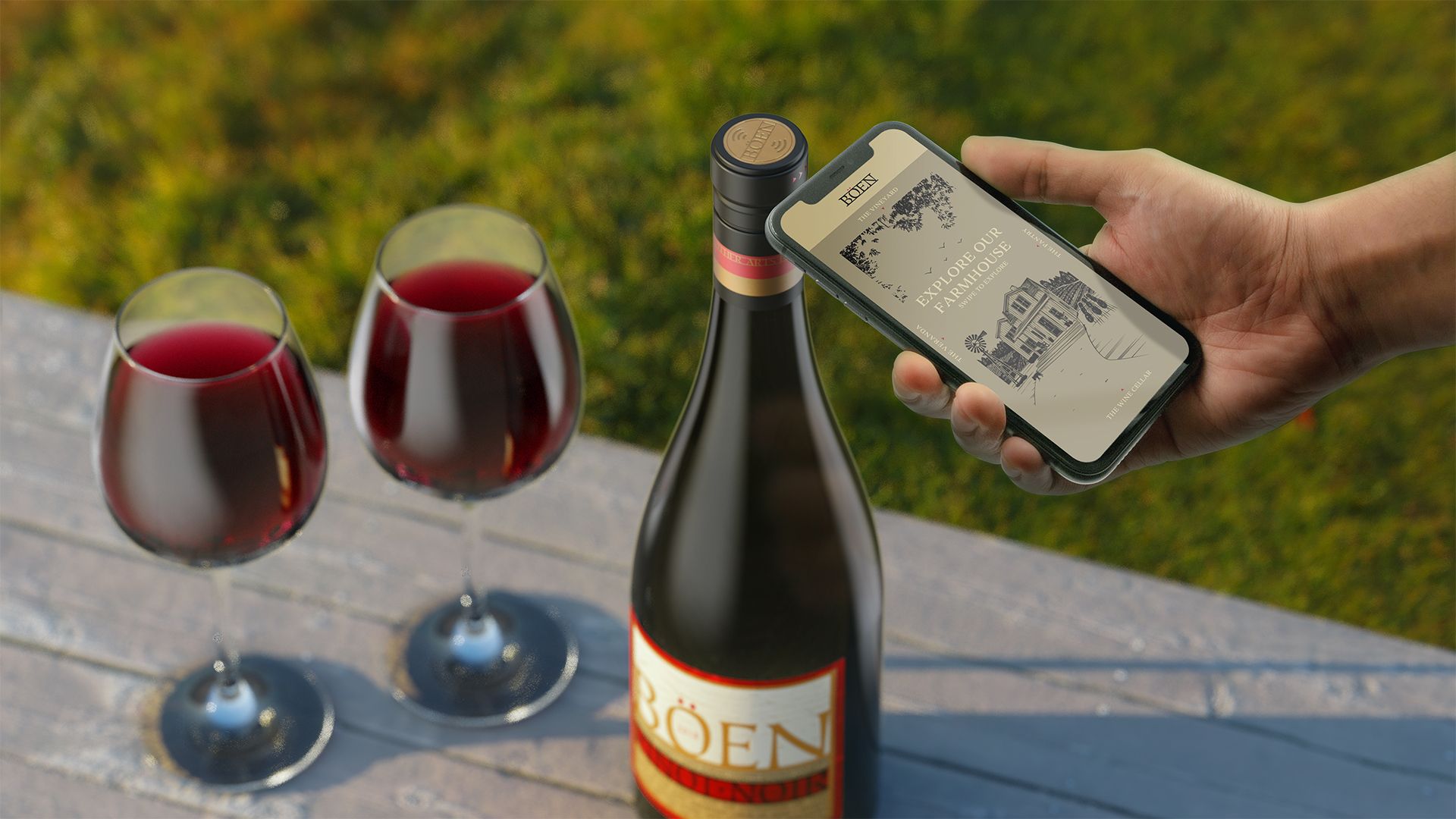 Launching Nfc-enabled Wine Bottles Across The Us For - Glass Bottle - HD Wallpaper 