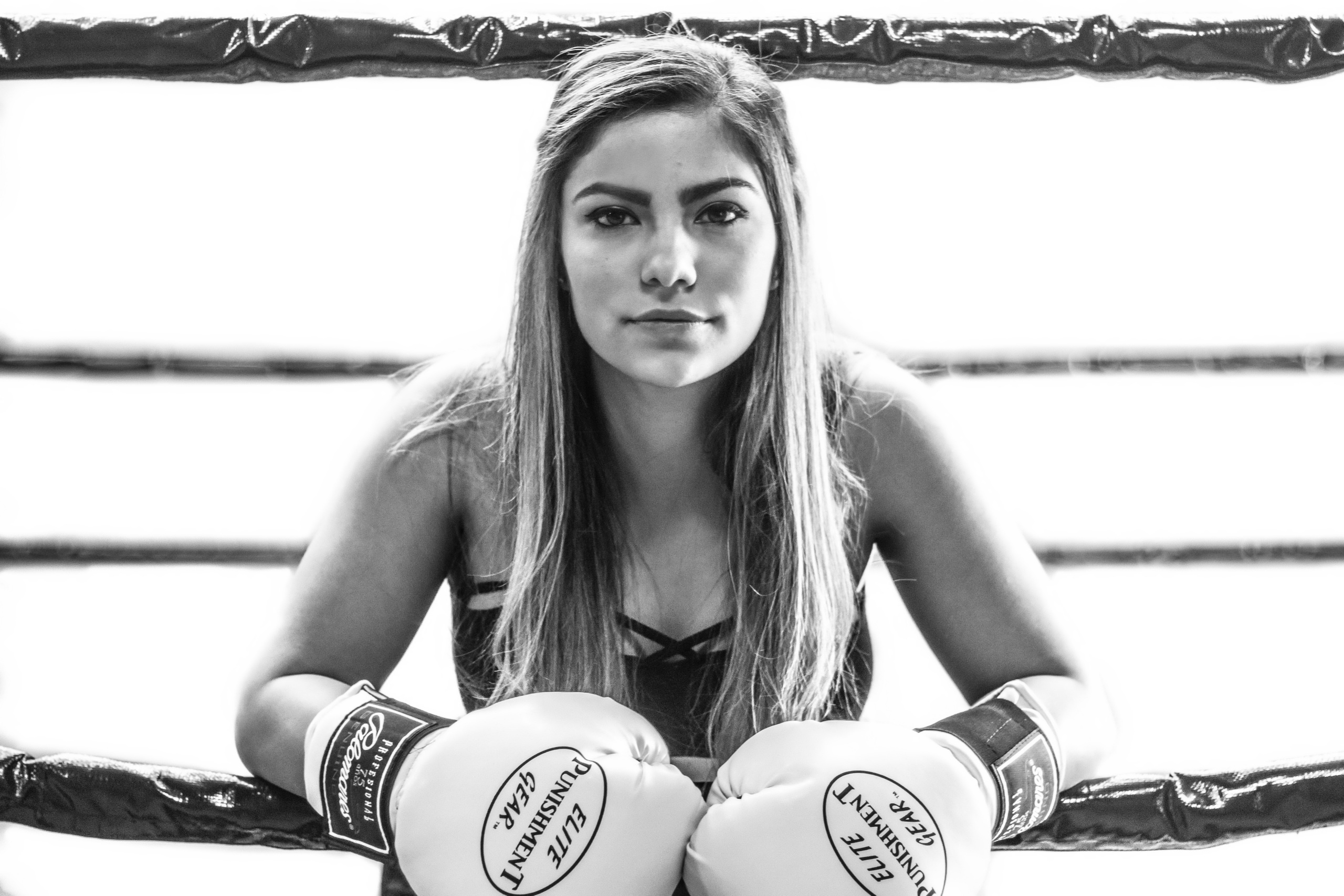 Profile Girl Boxing - HD Wallpaper 