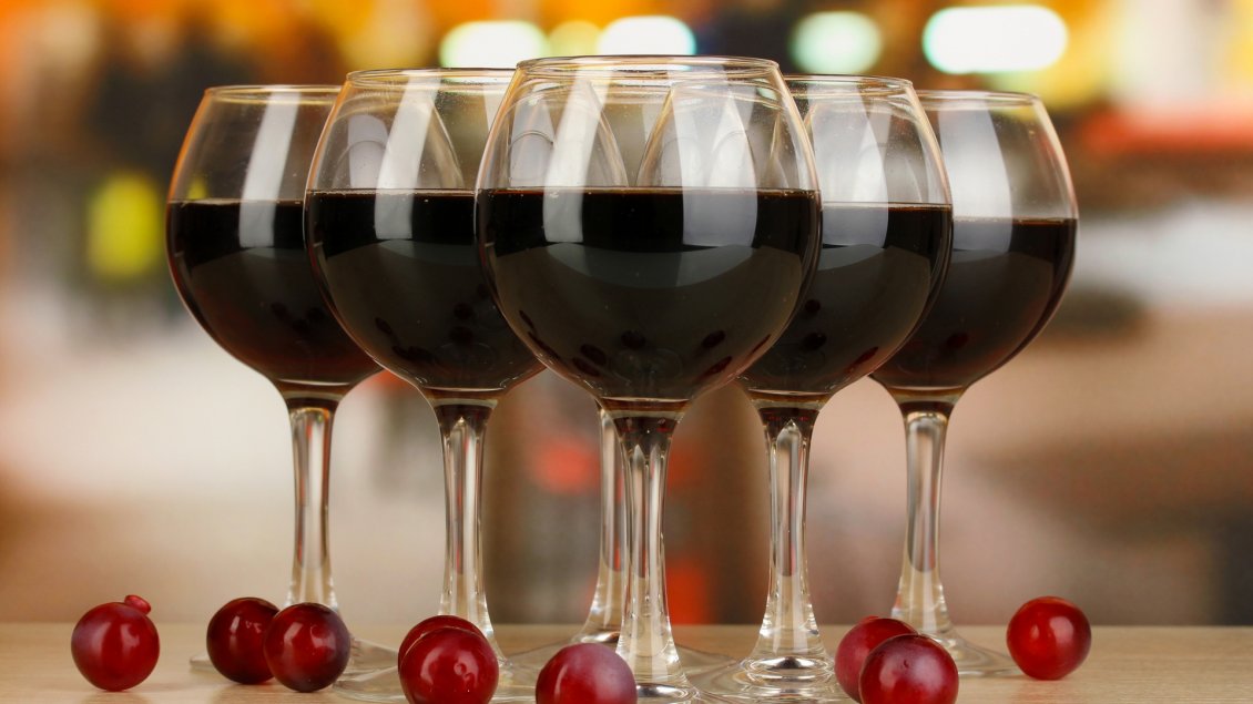 Download Wallpaper Six Glasses With Red Wine - Бокалы Со Спиртным - HD Wallpaper 