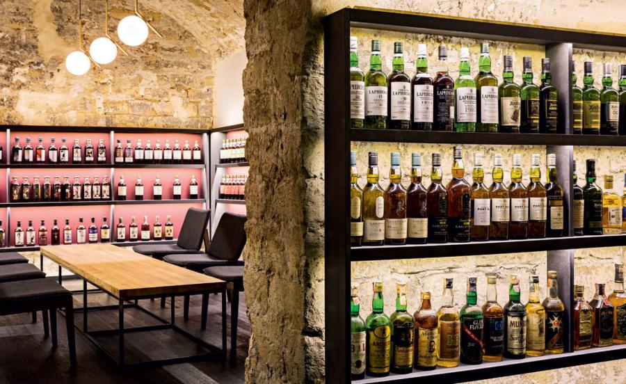 Liquor Store - HD Wallpaper 