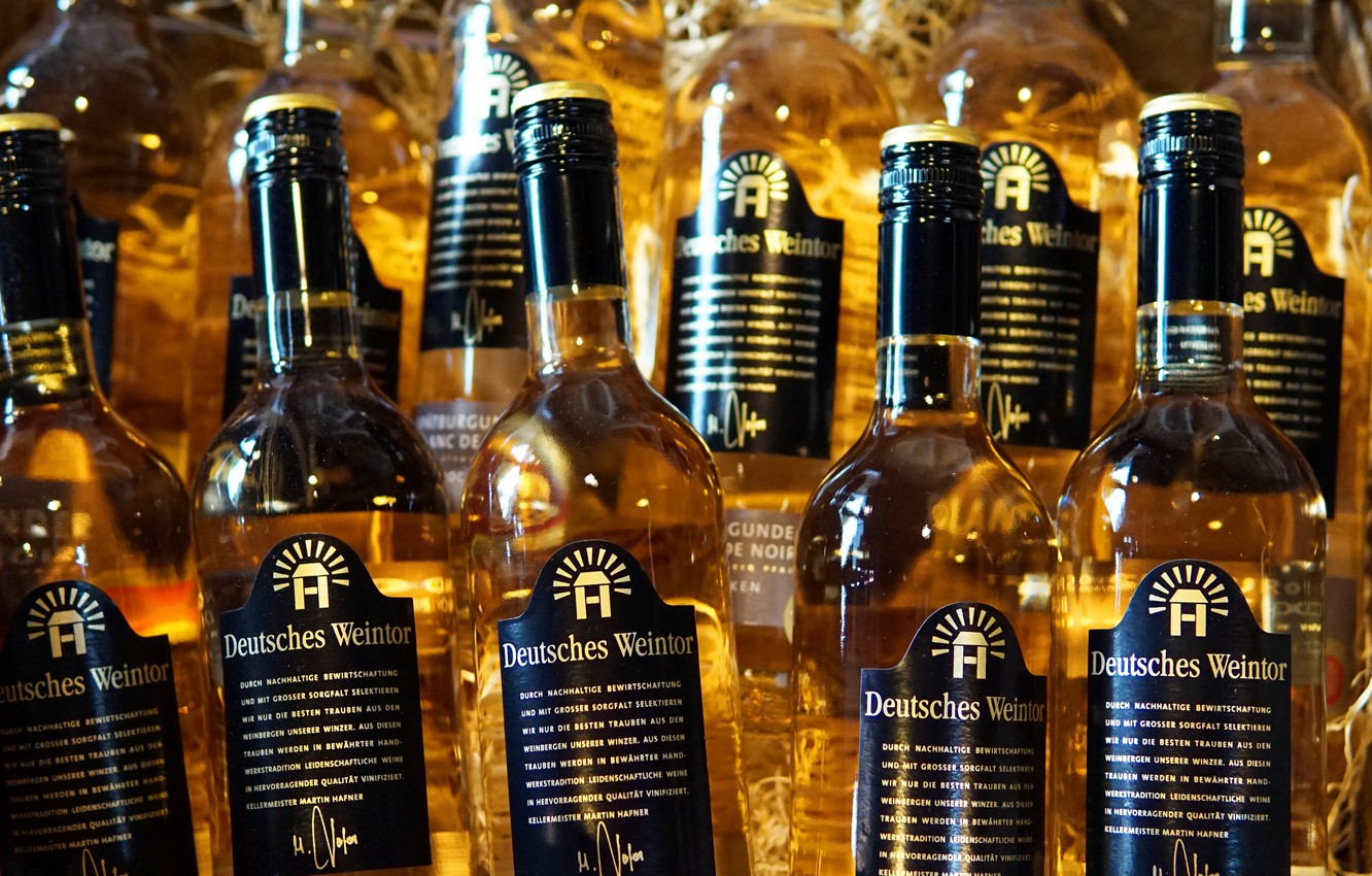 Photo Wallpaper Wine, Alcohol, Bottle, Drink, Box, - Whisky - HD Wallpaper 