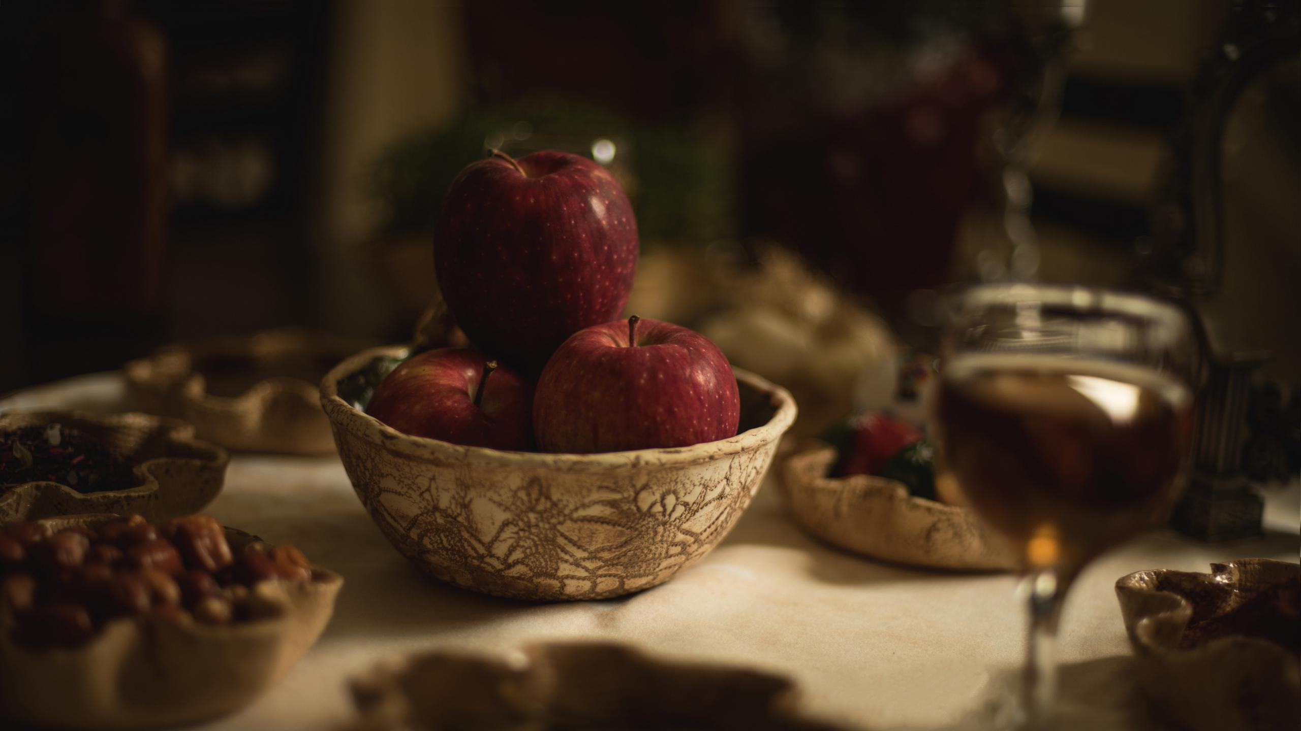 Fancy Apples With Wine Wallpaper - Norooz - HD Wallpaper 