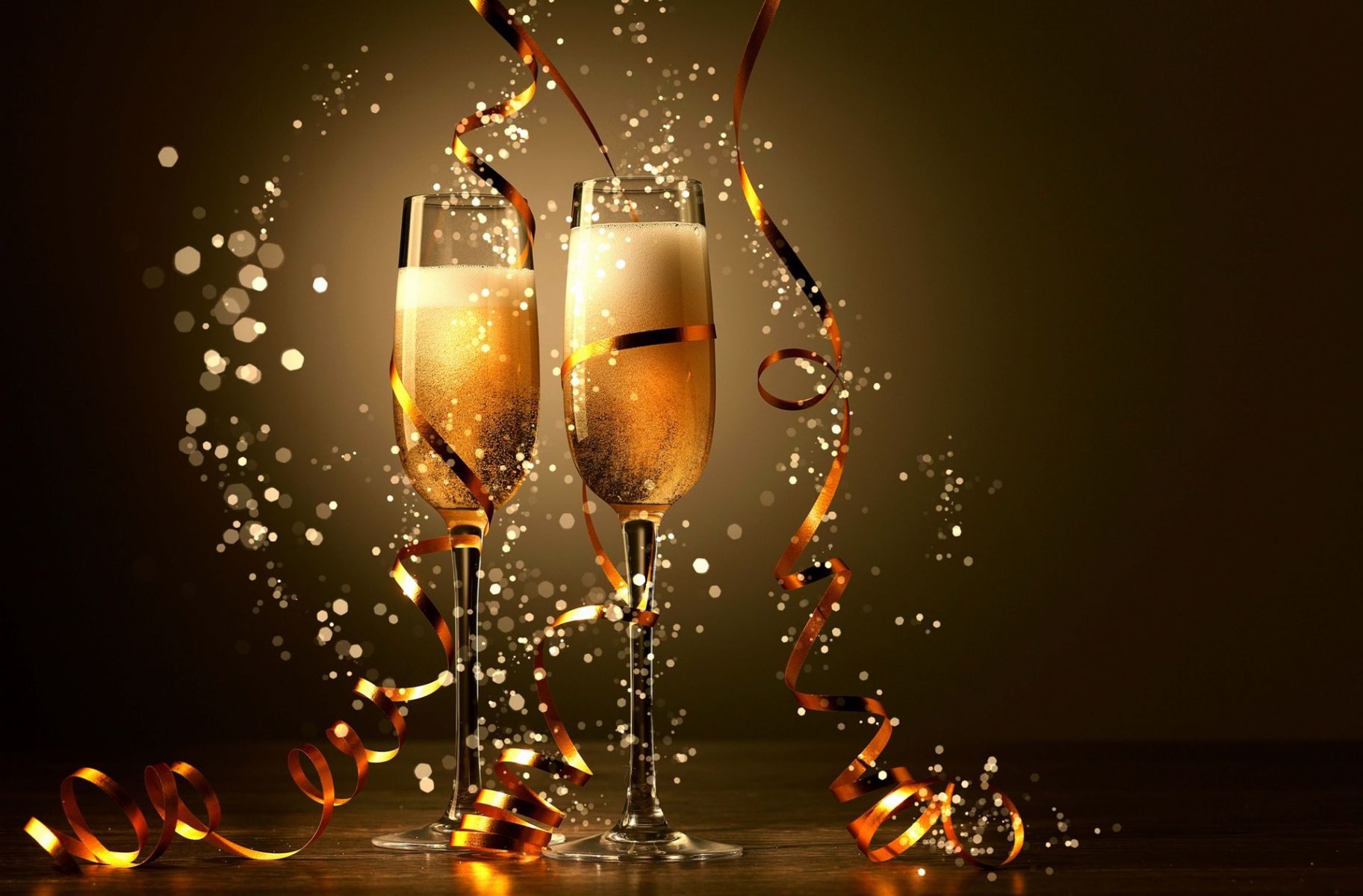 Merry Christmas Wishes 9 Wallpaper - New Year Champagne Glasses - HD Wallpaper 
