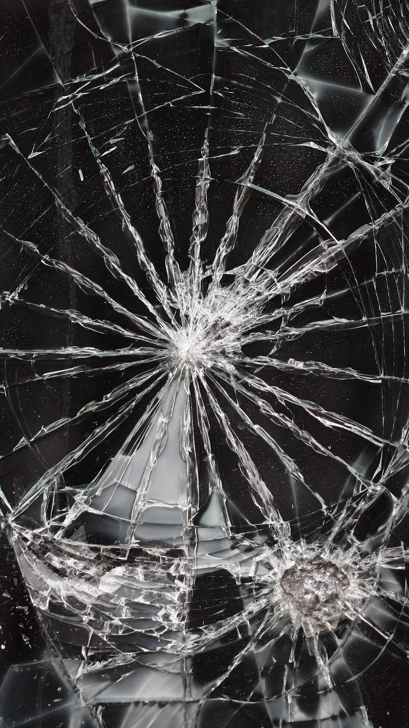 Broken Iphone Wallpaper - Broken Glass Wallpaper 3d - HD Wallpaper 