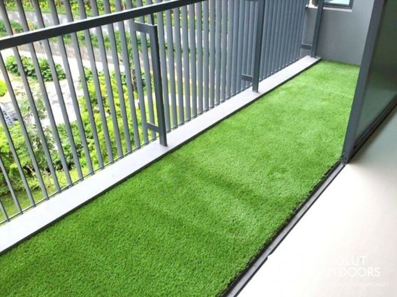 Artificial Grass In Balcony - HD Wallpaper 