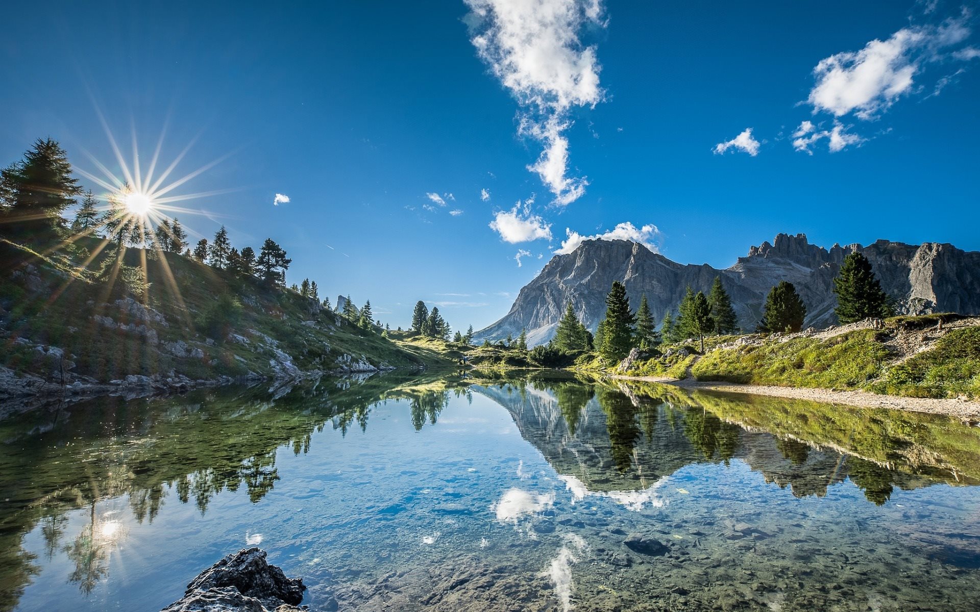 Italy, South Tyrol, Summer, Lago Di Limides, Lake, - Trentino Alto Adige In Summer - HD Wallpaper 