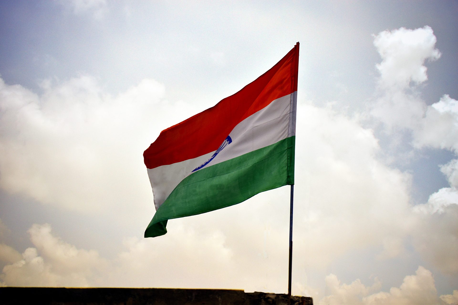 Under Cloud Indian Flag Wallpaper In 1920x1280p - Indian Flag Pixabay - HD Wallpaper 