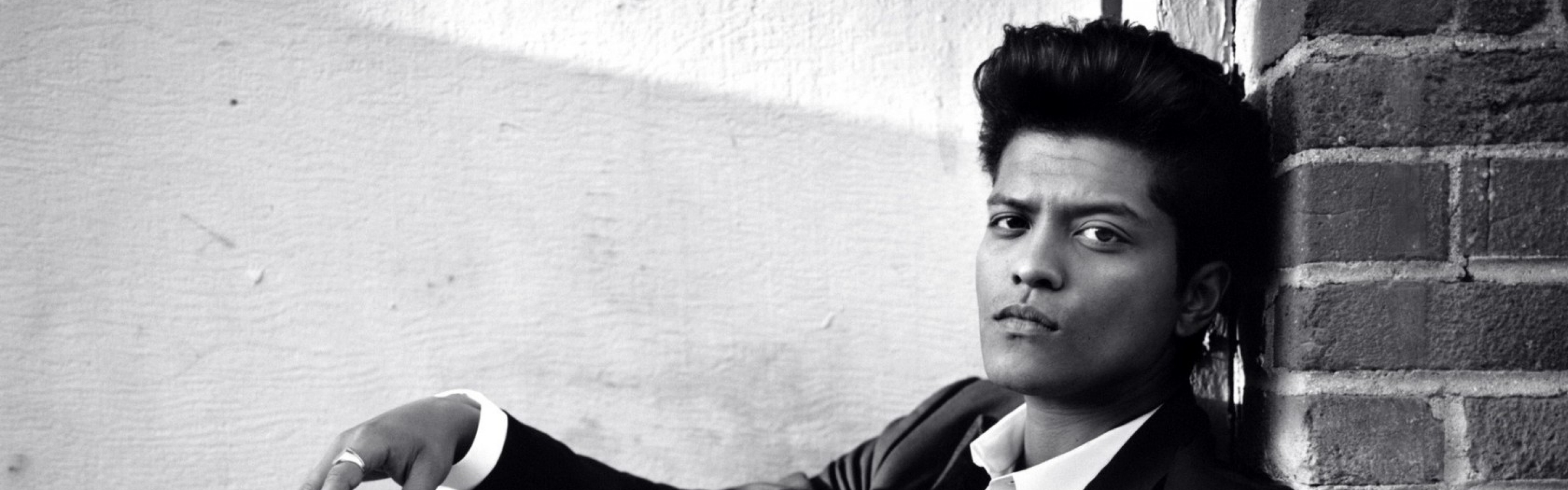 Bruno Mars Wallpaper Hd 3840x10 Wallpaper Teahub Io