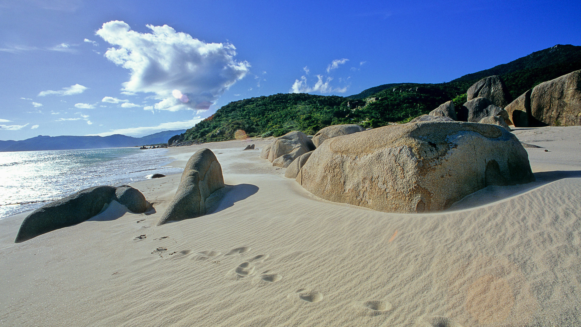 Sanya China - HD Wallpaper 