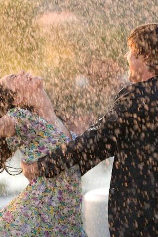 Snowy Romantic Couple In Rain Beautiful Wallpapers - Dancing In The Rain - HD Wallpaper 
