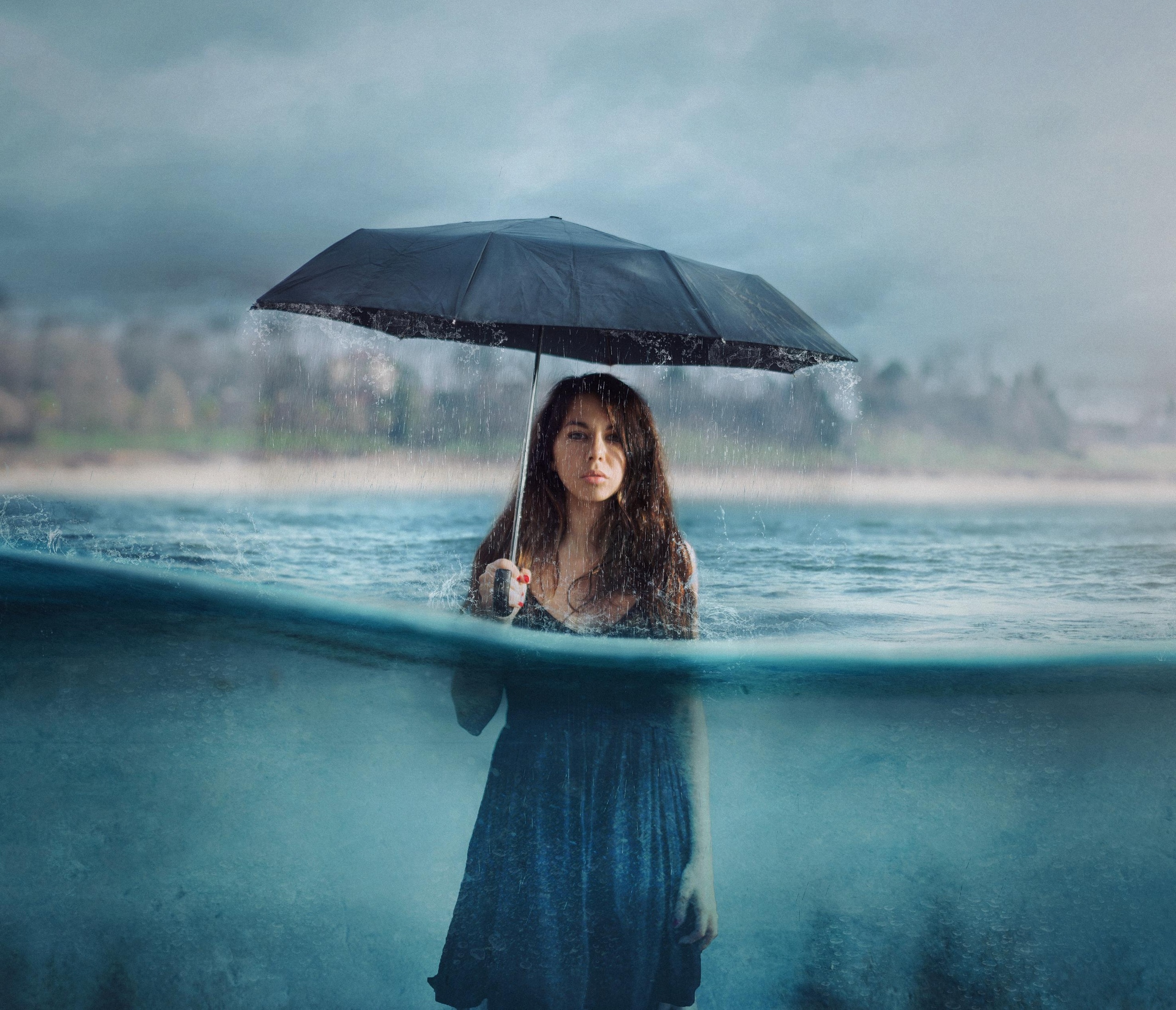 Woman With Umbrella In The Rain - HD Wallpaper 