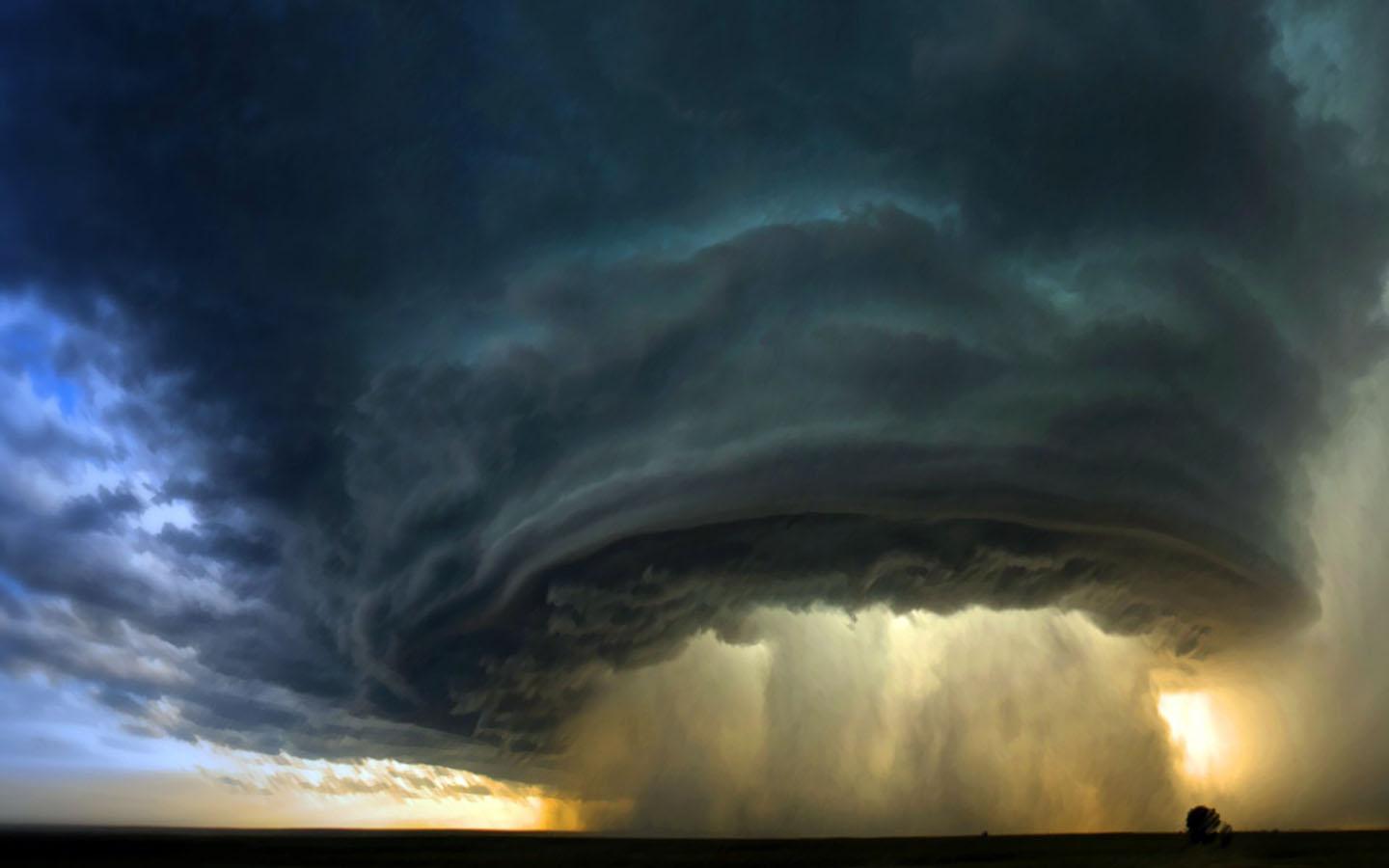 Thunderstorm Wallpaper Free - Powerful Force Of Nature - HD Wallpaper 