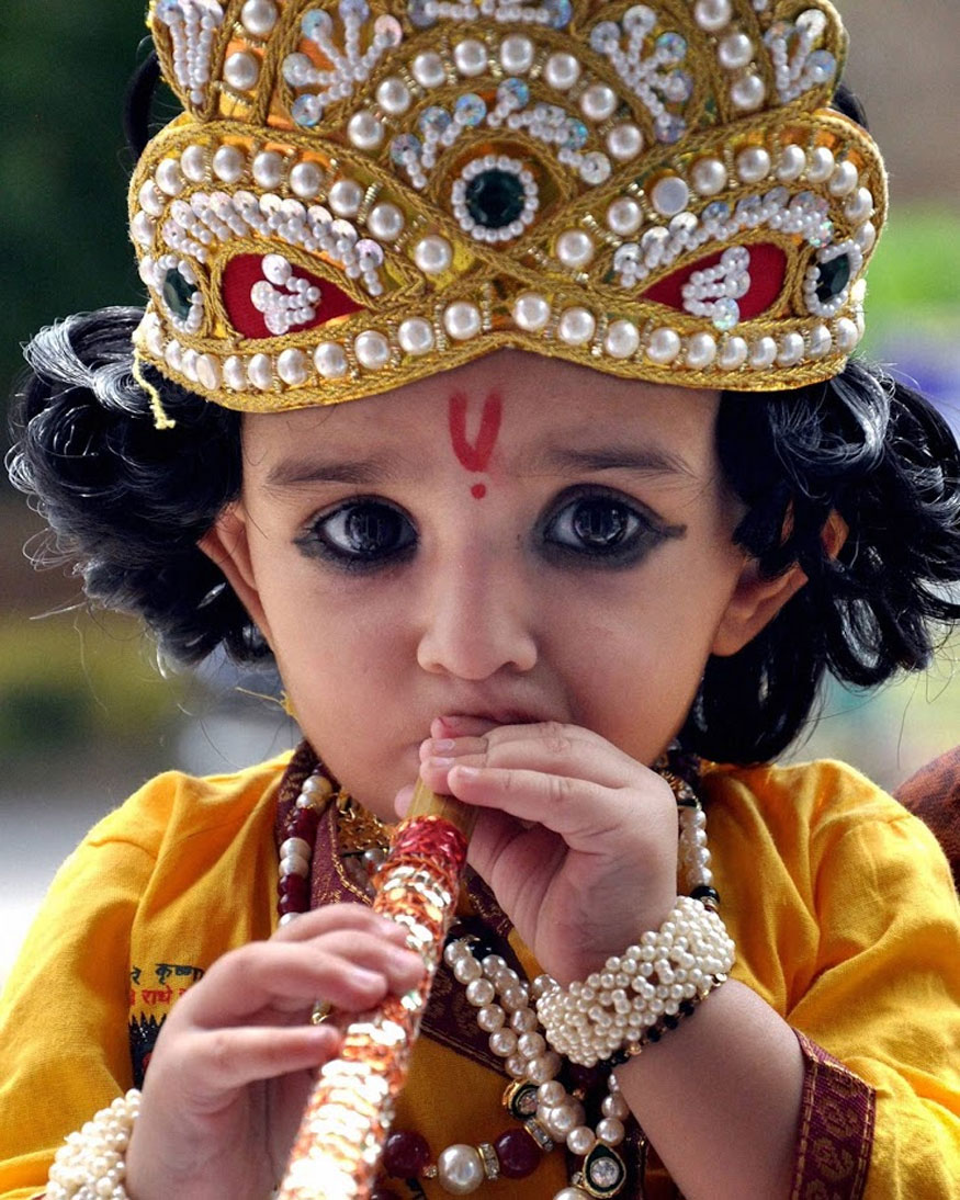 A Child Dressed As Lord Krishna On The Occasion Of Krishna Child 875x1094 Wallpaper teahub.io