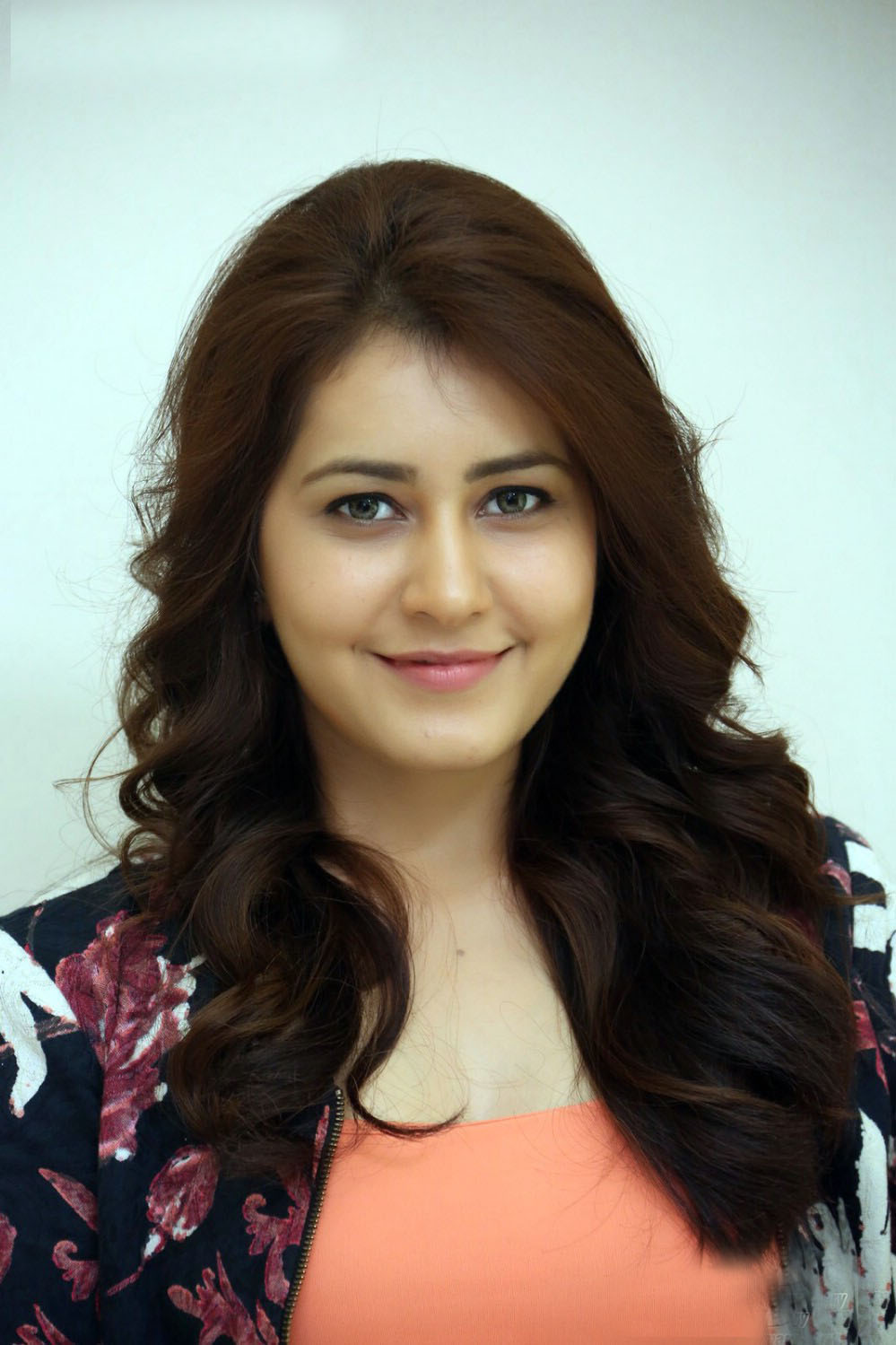 Rashi Khanna High Quality Background On Wallpapers - 999x1499 Wallpaper - Rashi Khanna High Quality Background On Wallpapers - 999x1499 Wallpaper -