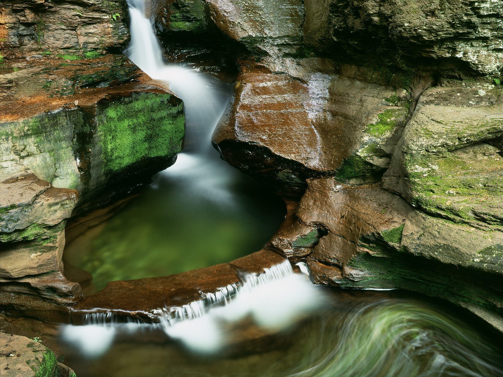 Hd Widescreen Waterfalls Nature Wallpapers Free Download - Летен Пейзаж С Водопади - HD Wallpaper 