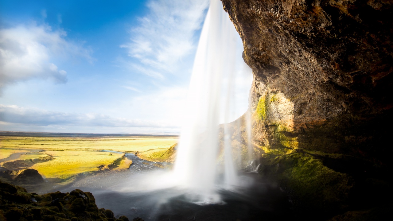 Seljalandsfoss Waterfall - Allah Tidak Memandang Rupa Paras - HD Wallpaper 