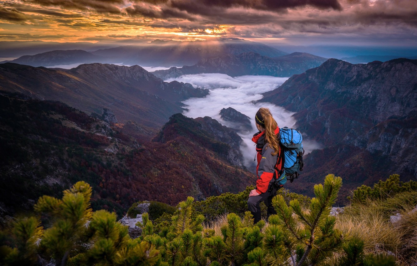 Photo Wallpaper The Sky, Girl, The Sun, Rays, Trees, - Via Dinarica - HD Wallpaper 