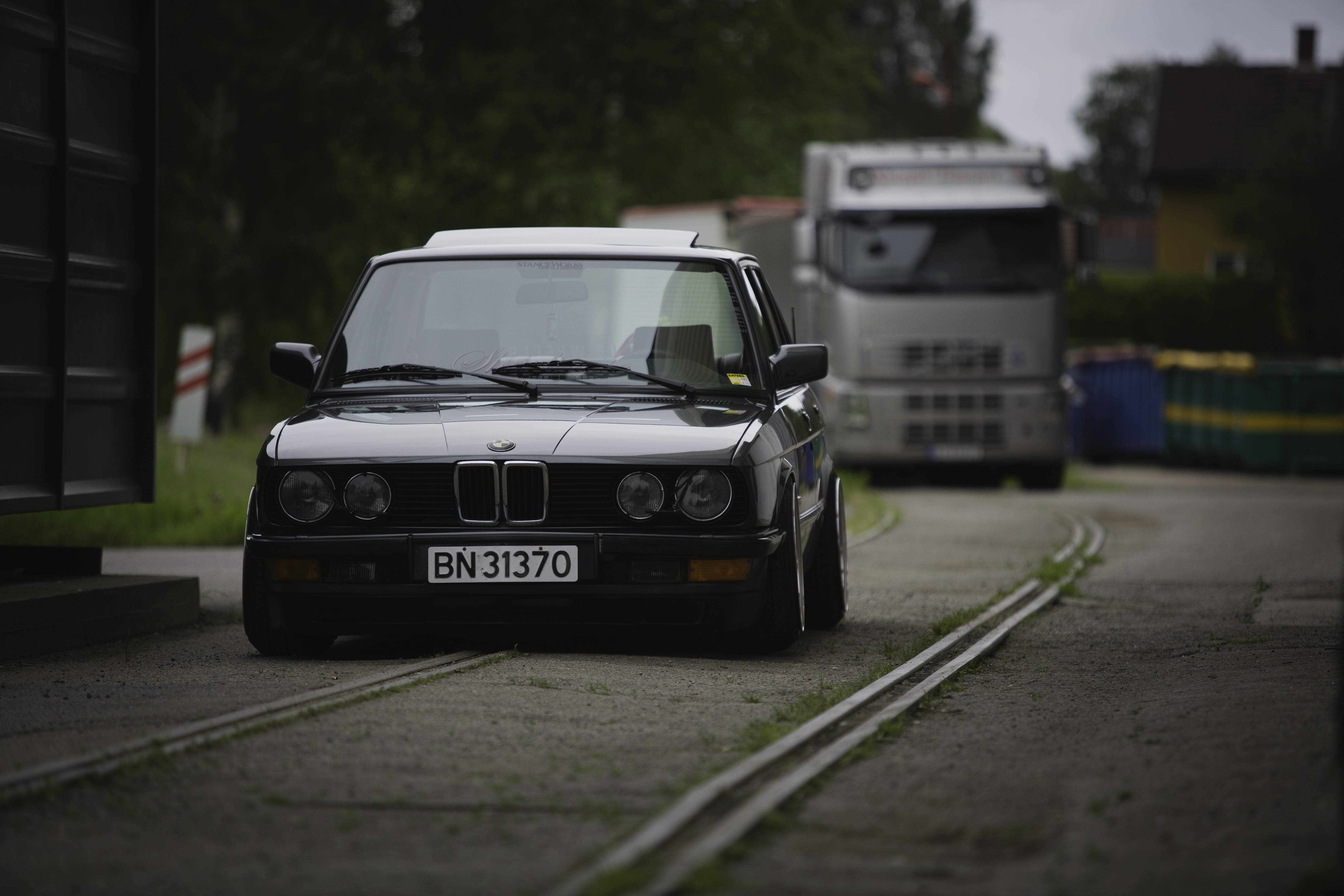 Bmw E28 Stance - HD Wallpaper 