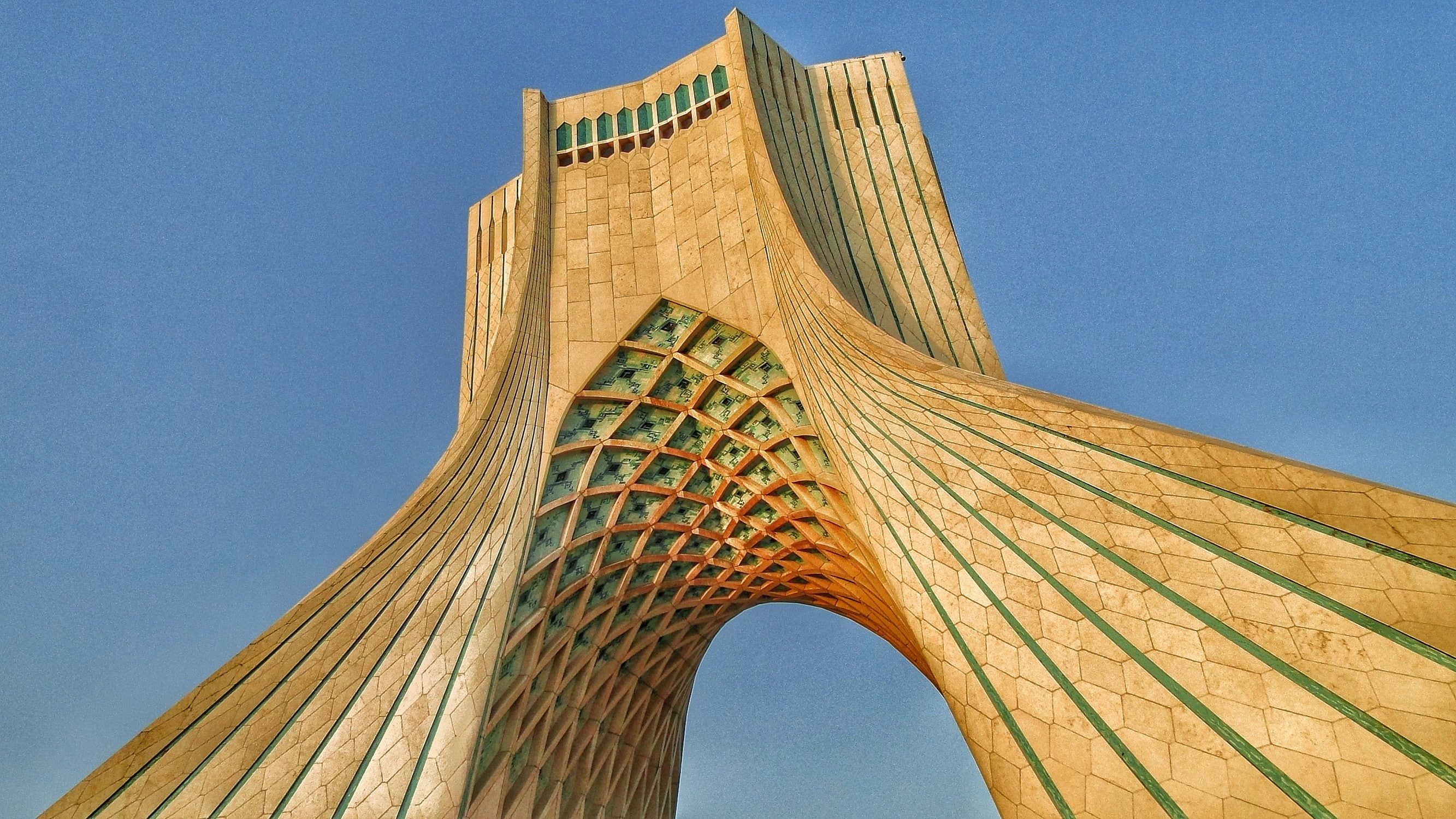 Azadi Tower - HD Wallpaper 