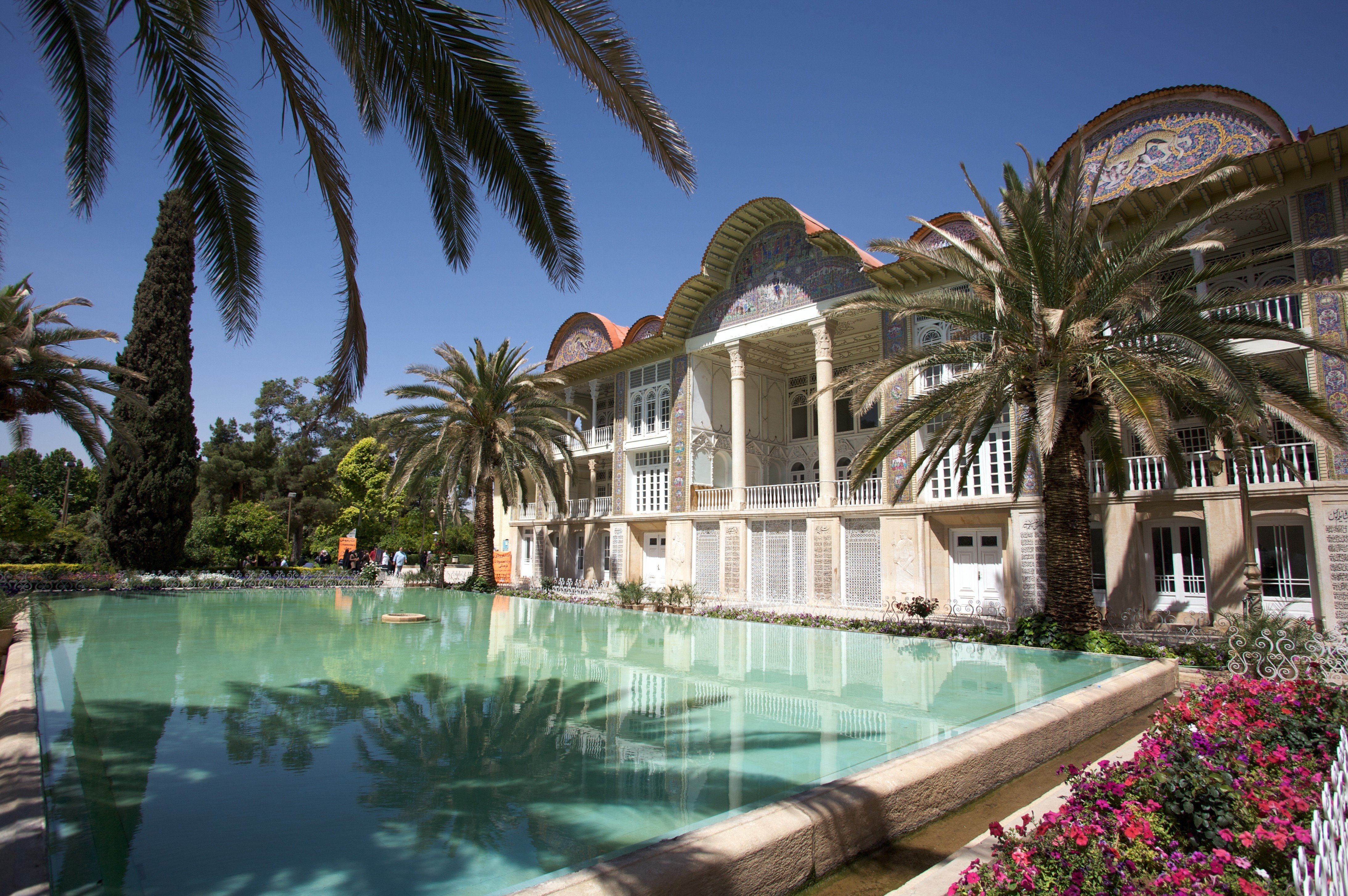 Eram Garden - HD Wallpaper 