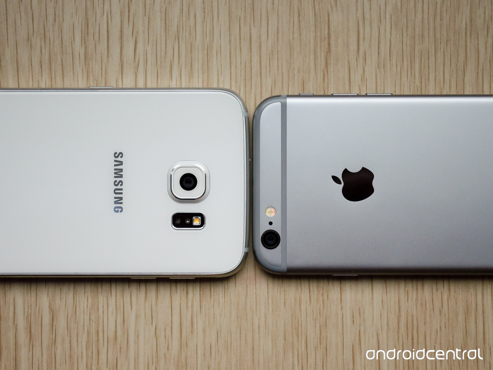 Galaxy S6 Wallpaper Size - Iphone 6 Vs Galaxy S6 - HD Wallpaper 