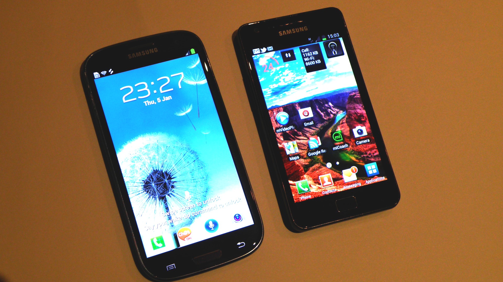 Galaxy S2 Vs S3 - Samsung Galaxy S2 Vs S3 - HD Wallpaper 
