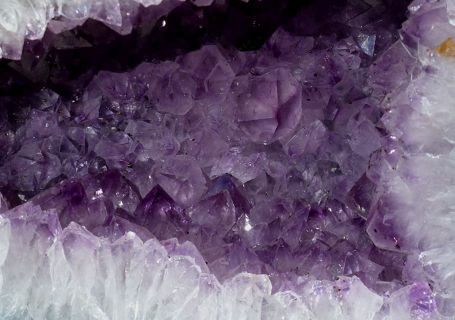 Purple And White Geode, Amethyst, Violet, Crystal Cave, - HD Wallpaper 
