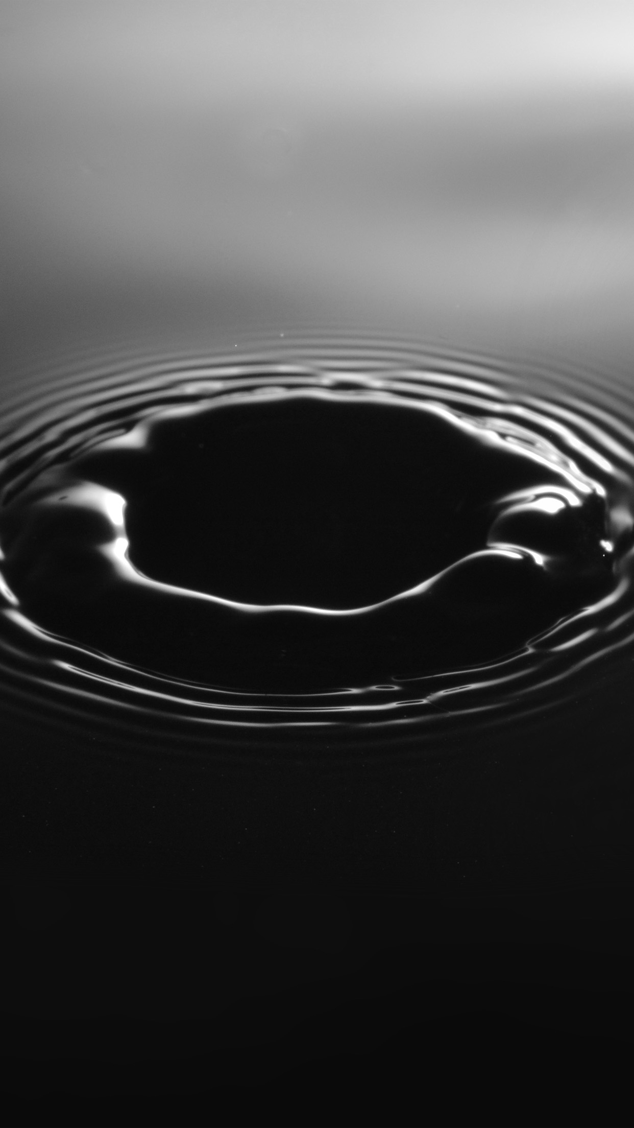 Iphone 7 Black Water - HD Wallpaper 