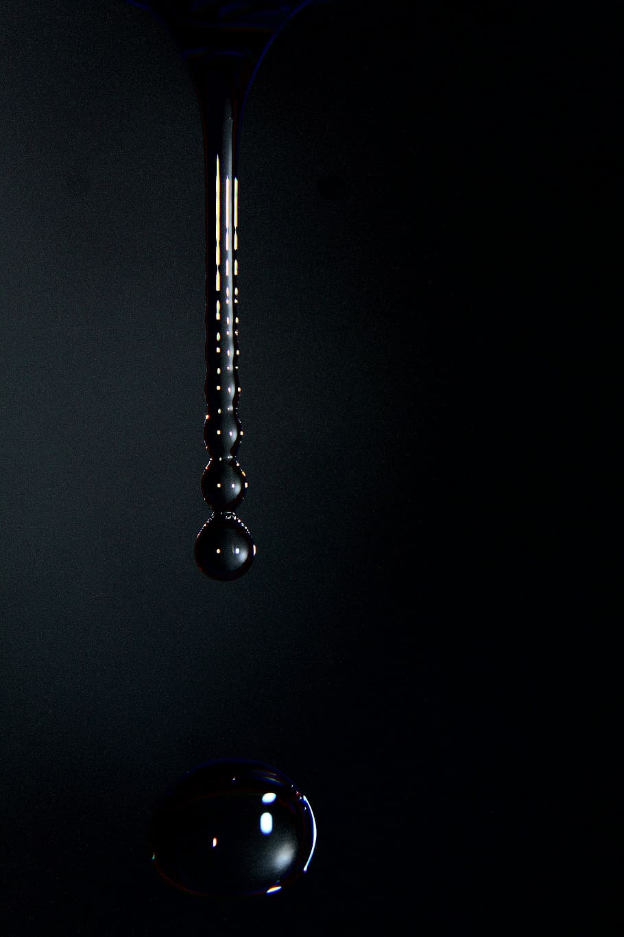Water Droplets, Wet, Liquid, Raindrops, Fluid, Flow, - Black Background With A Raindrop - HD Wallpaper 