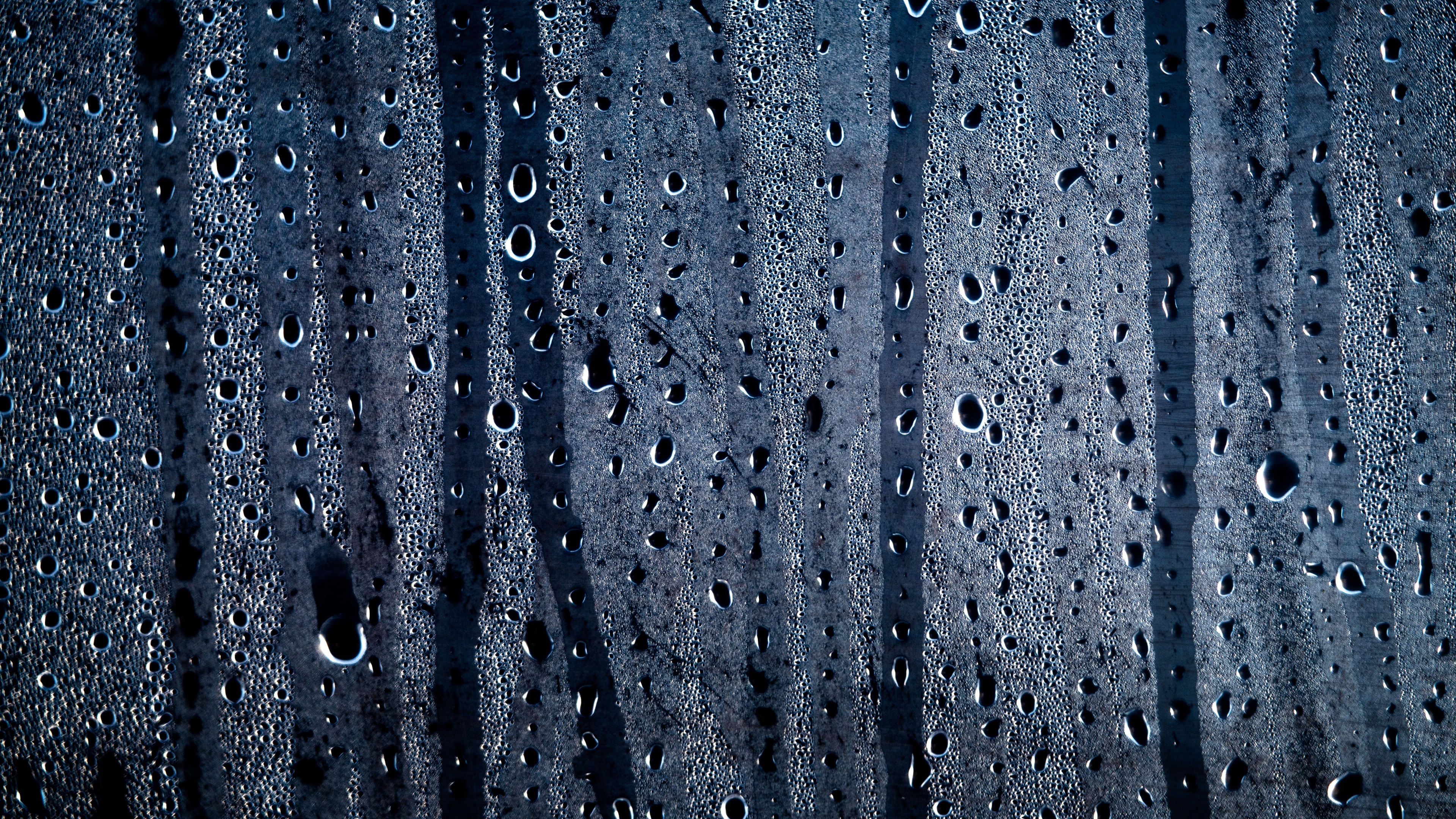 Wallpaper Glass, Water Drops, Darkness - Wood - HD Wallpaper 