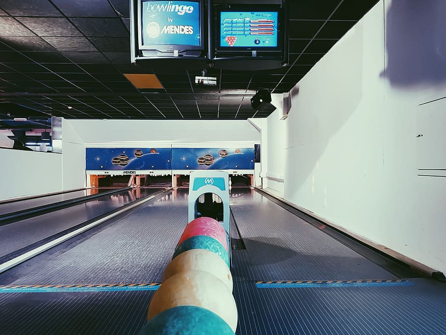 United Kingdom, Lytham, Arcade, Bowling Alley, 70s, - Ten-pin Bowling - HD Wallpaper 