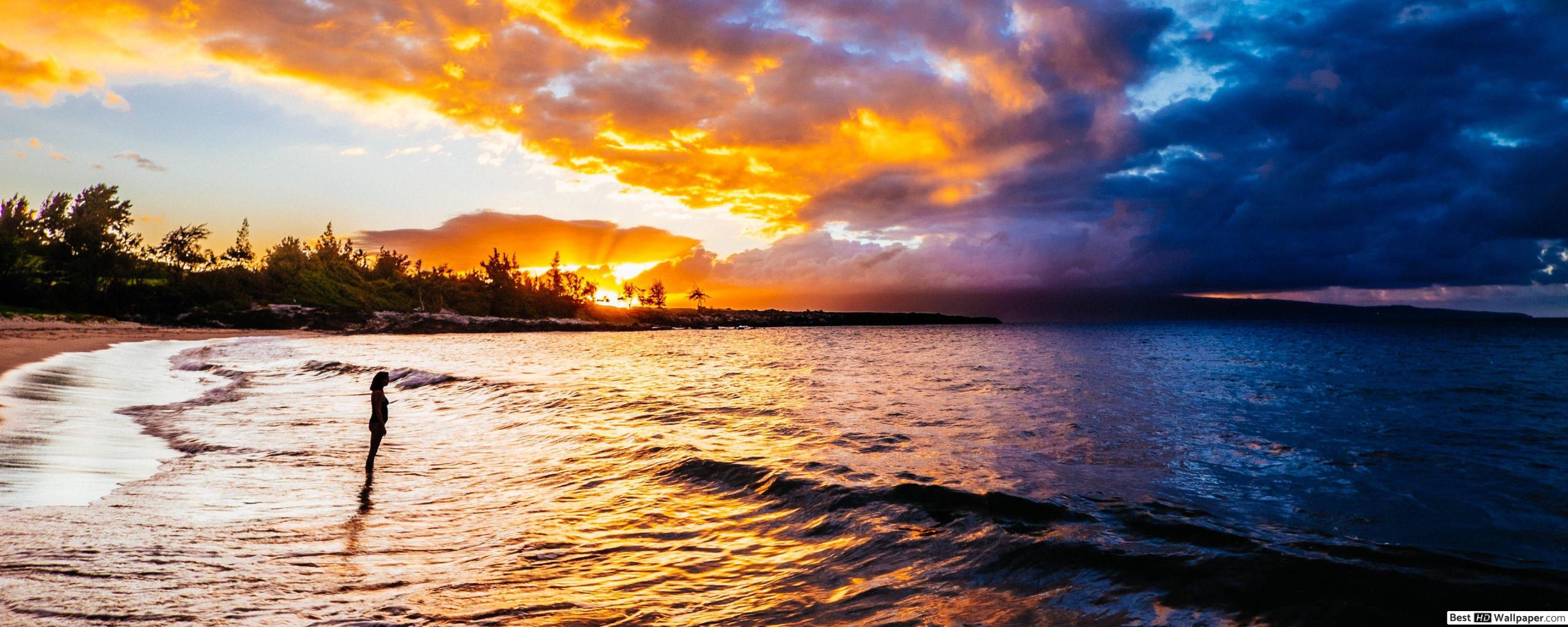 Женщина На Берегу Моря - HD Wallpaper 