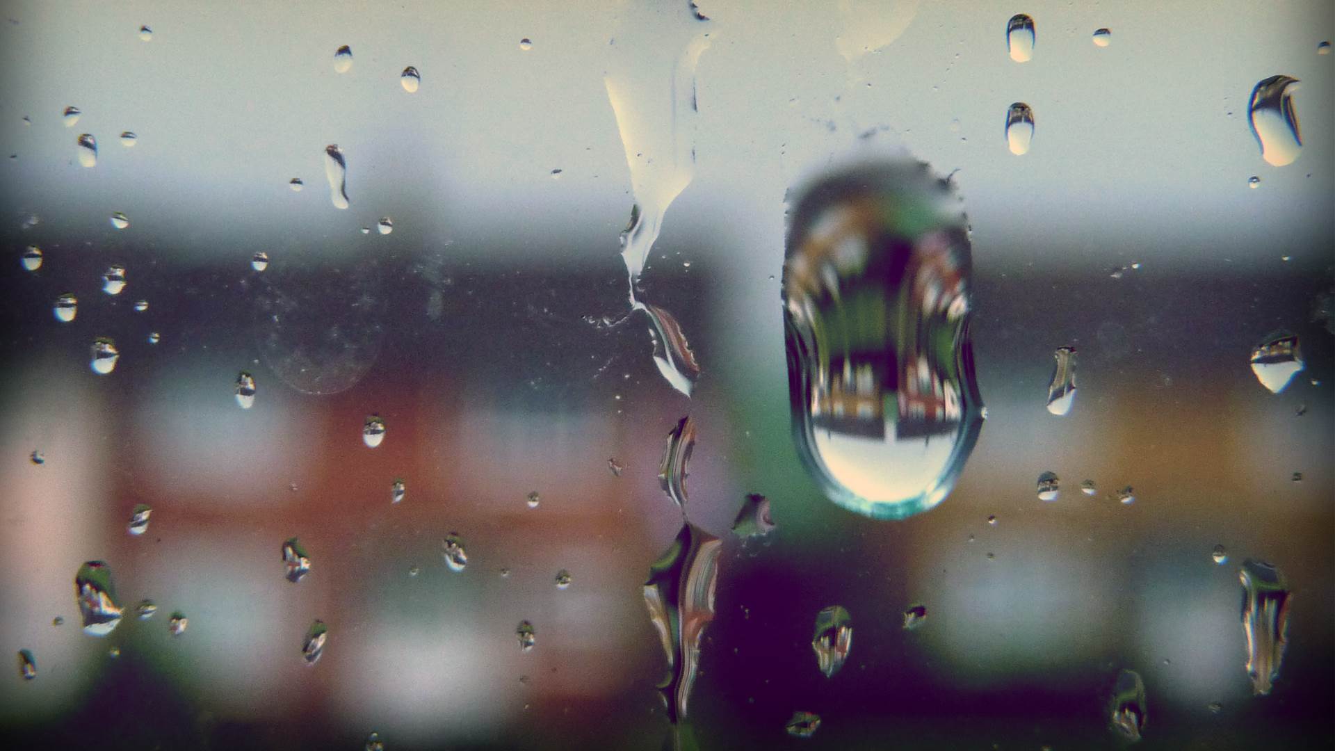 Iphone Raindrop Wallpaper - Rain Drop Hd Wallpapers For Desktop - HD Wallpaper 