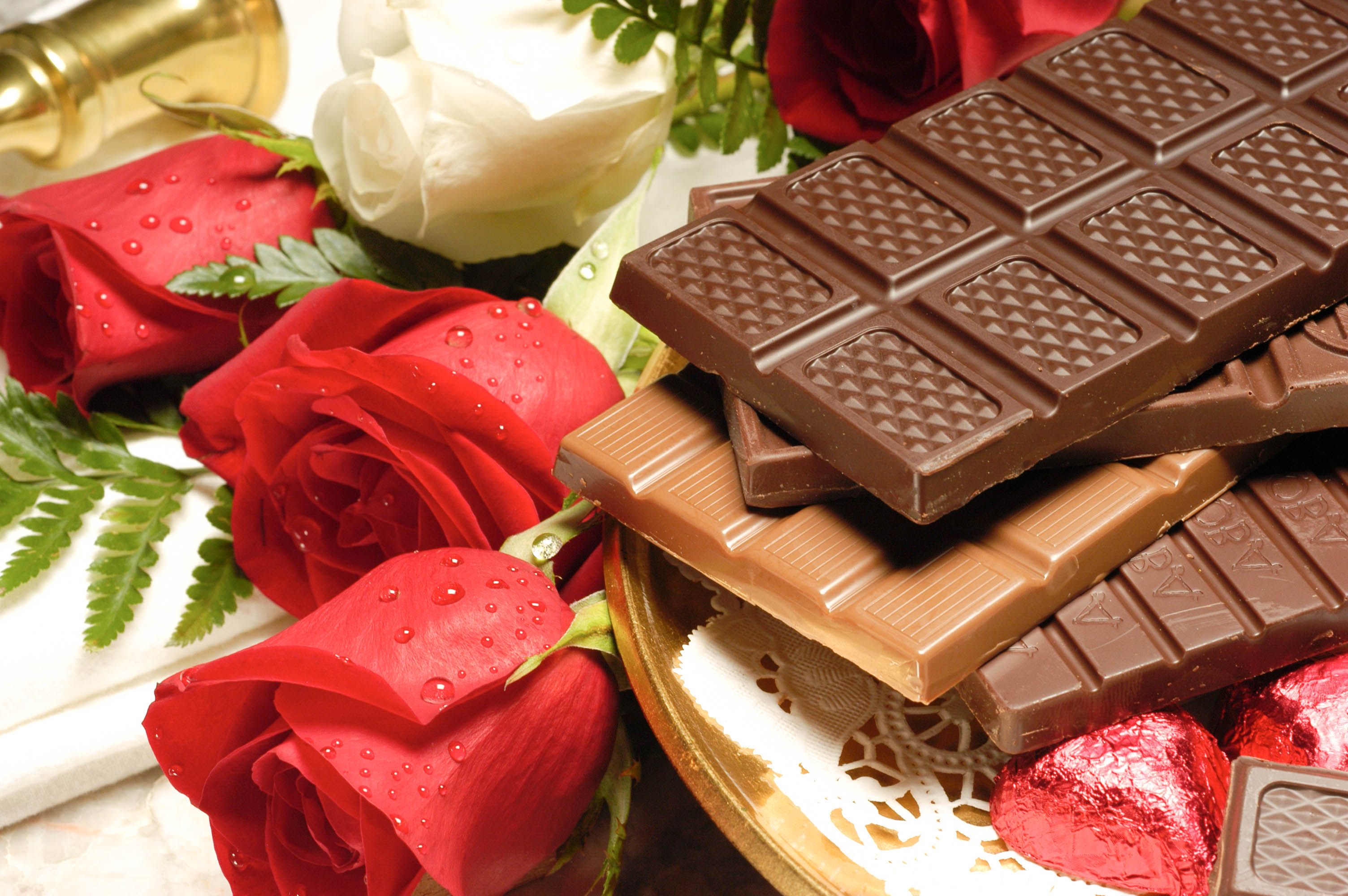 Happy Chocolate Day With Rose - HD Wallpaper 