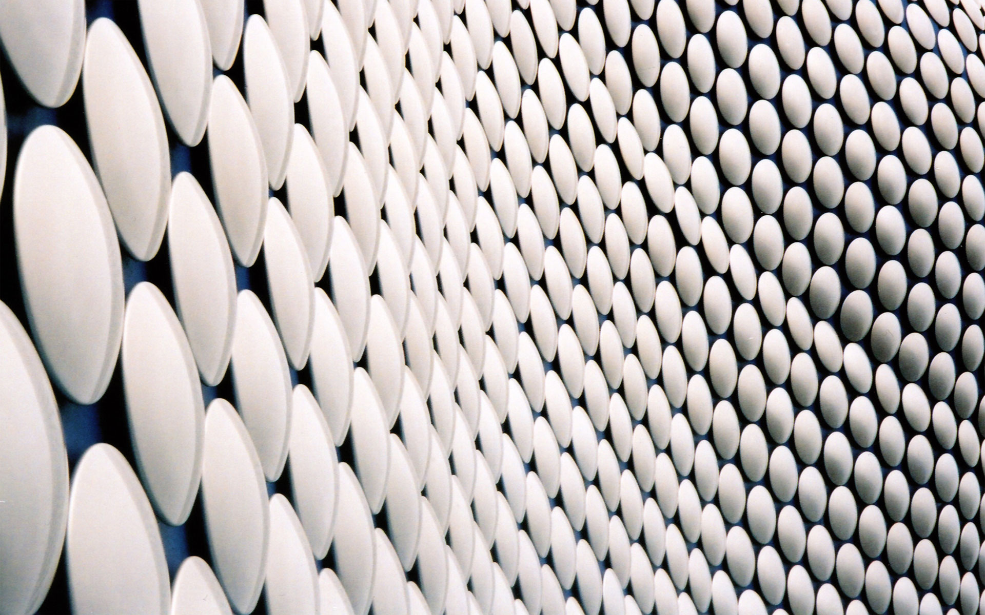 First Slide - Bullring - HD Wallpaper 