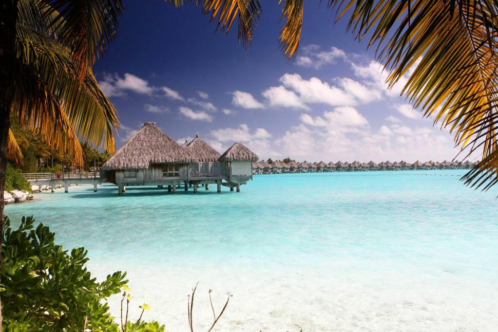 Bora Bora Clear Blue Lagoon Wallpaper,bungalows Hd - Bora Bora - HD Wallpaper 